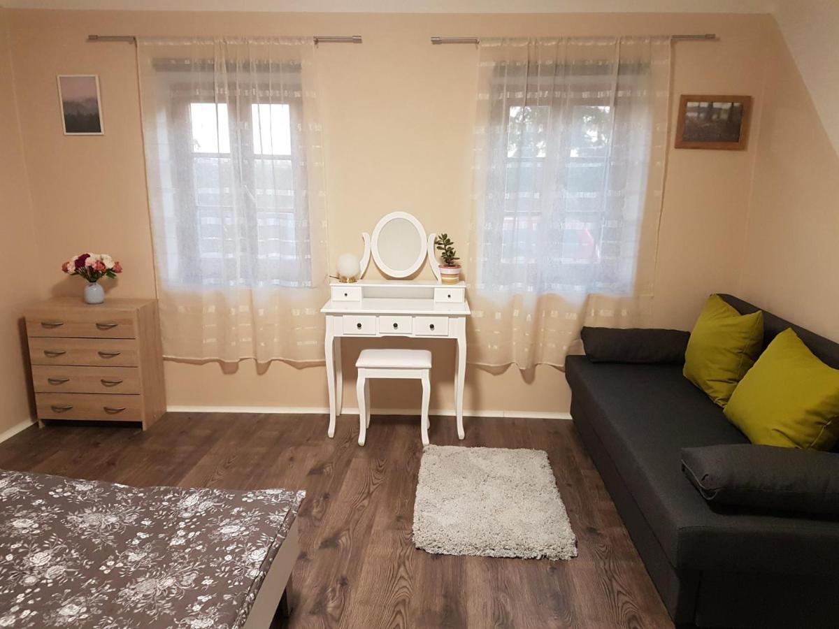 Ferienwohnung Ubytovani U Jesterky Jaroslavice  Exterior foto